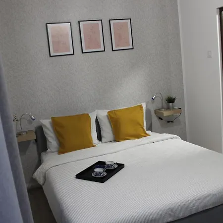 Orange House In The Old Town Plovdiv- Free Parking Penzion Plovdiv