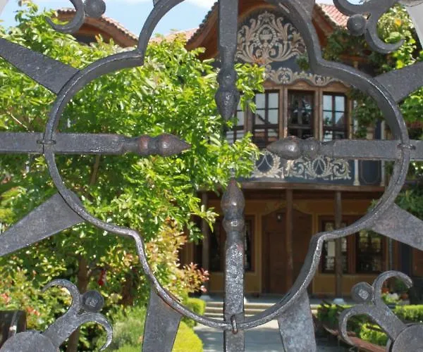 Гостьовий будинок Orange House In The Old Town Plovdiv- Free Parking Пловдив