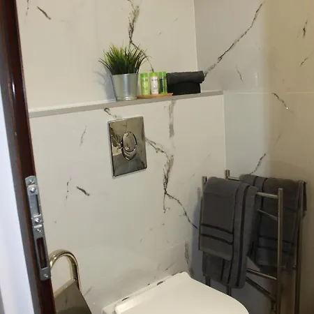 בית הארחה Orange House In The Old Town Plovdiv- Free Parking