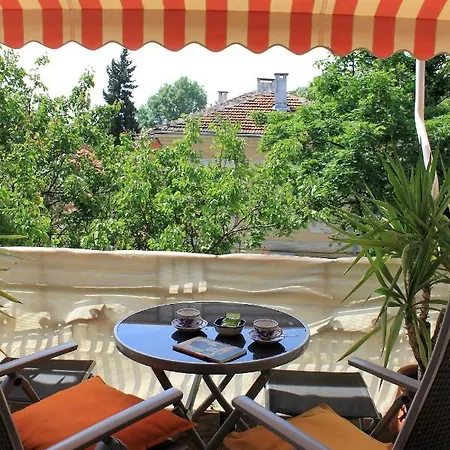 בית הארחה Orange House In The Old Town Plovdiv- Free Parking פלובדיב