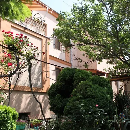 Konukevi Orange House In The Old Town Filibe